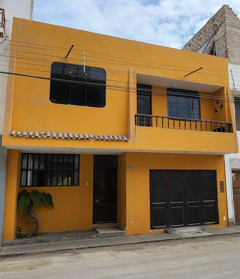 Yellow House Huanchaco Buitenkant foto